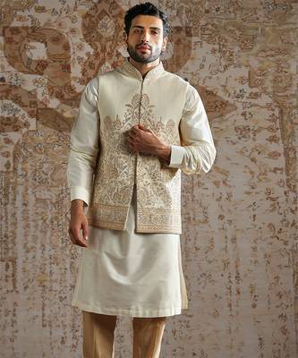white embroidered silk kurta bundi set for men 3