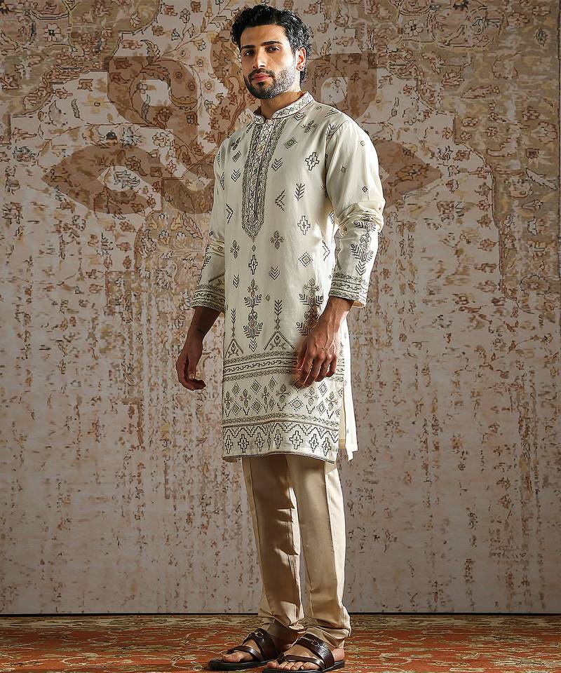 Ivory embroidered chanderi silk kurta set
