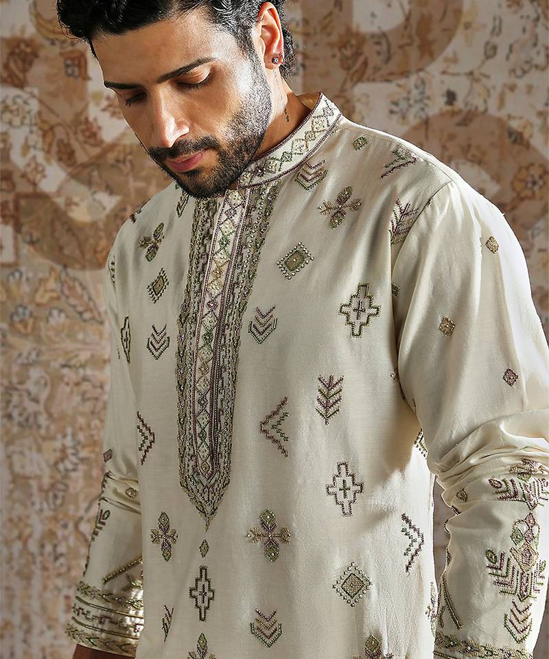 Ivory embroidered chanderi silk kurta set