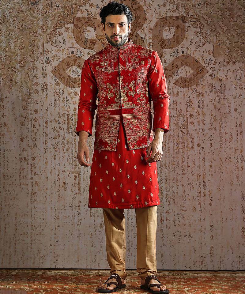 Red embroidered raw silk kurta bundi set