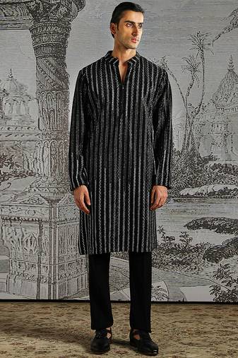 Black embroidered velvet kurta set