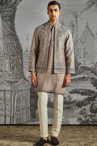 Champagne embroidered raw silk kurta bundi set
