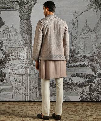 grey embroidered raw silk kurta bundi set for men 5