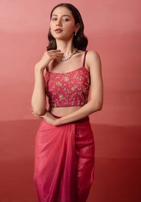 Pink ombre pre-drape skirt with handwork blouse & ombre dupatta 3