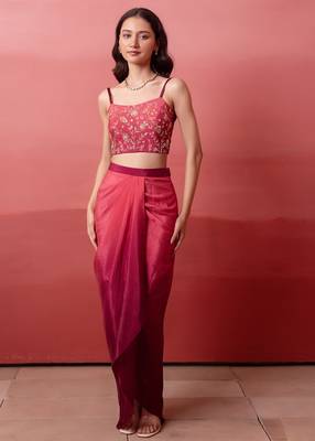 Pink ombre pre-drape skirt with handwork blouse & ombre dupatta 5