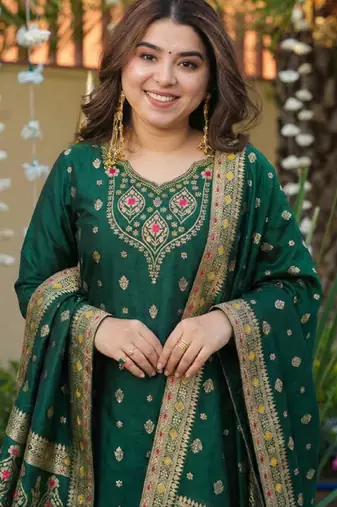 green art silk blend printed straight kurta pant set with dupatta