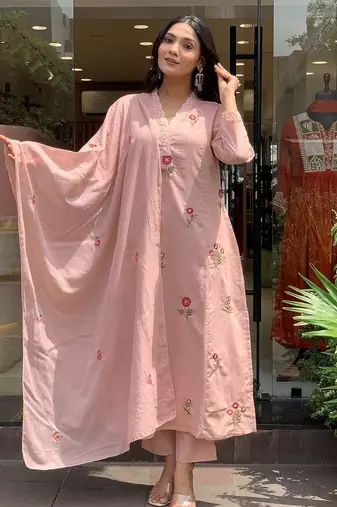 peach embroidered chanderi straight kurta pant set with dupatta