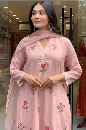 peach embroidered chanderi straight kurta pant set with dupatta