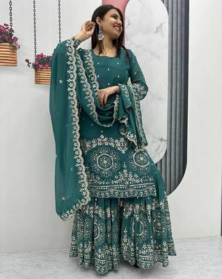 Womens heavy fox georgette fabric with heavy embroidery wrok kurta set 2