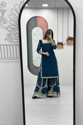 Womens new heavy fox georgette fabric with heavy embroidery wrok kurta set