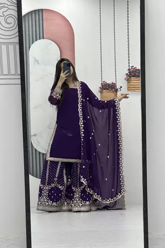 Womens new  heavy fox georgette fabric with heavy embroidery wrok kurta set