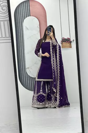 Womens new heavy fox georgette fabric with heavy embroidery wrok kurta set