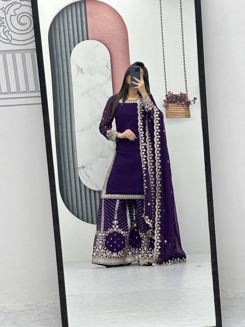 Womens new  heavy fox georgette fabric with heavy embroidery wrok kurta set