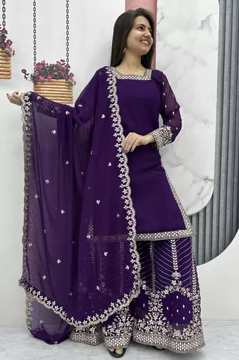Womens new heavy fox georgette fabric with heavy embroidery wrok kurta set