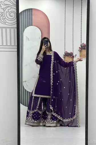 Womens new heavy fox georgette fabric with heavy embroidery wrok kurta set