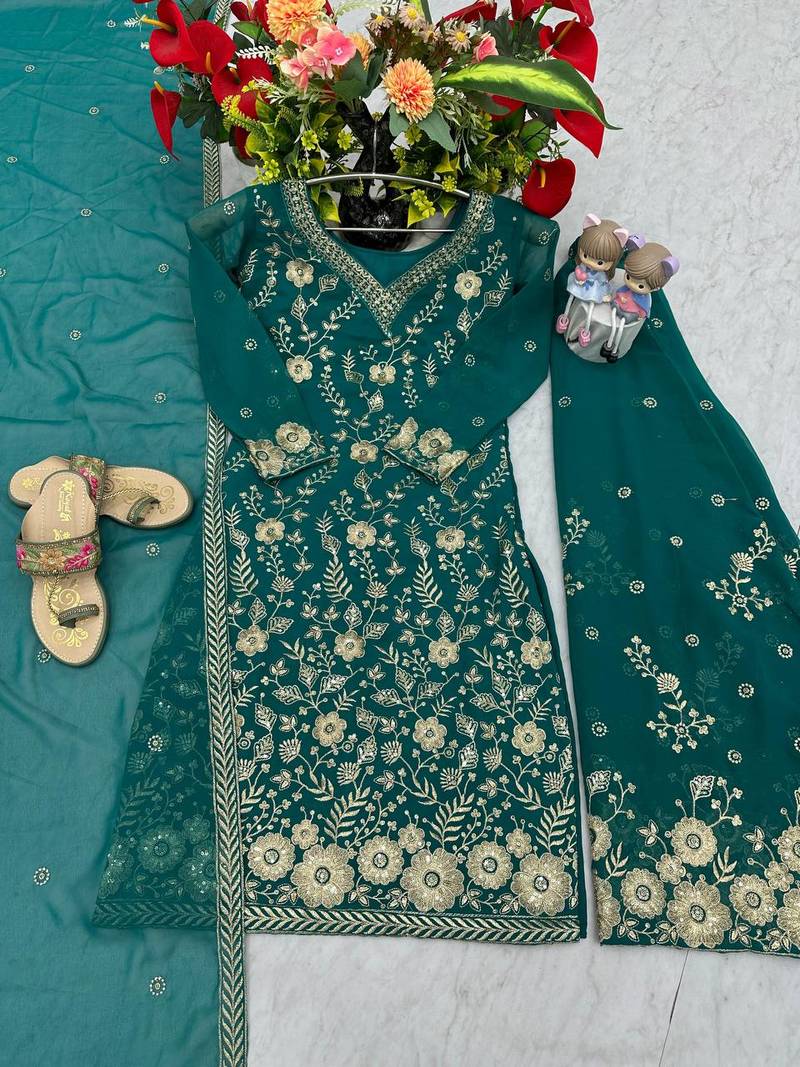 Womens new  heavy fox georgette fabric with heavy embroidery wrok kurta set