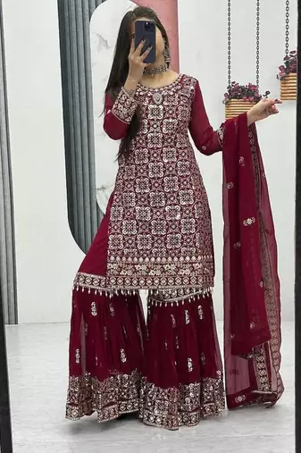 Womens new  heavy fox georgette fabric with heavy embroidery wrok kurta set