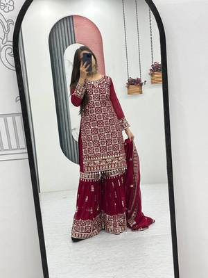 Womens heavy fox georgette fabric with heavy embroidery wrok kurta set 2