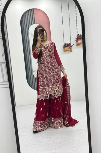 Womens new heavy fox georgette fabric with heavy embroidery wrok kurta set