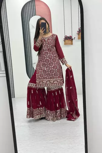 Womens new heavy fox georgette fabric with heavy embroidery wrok kurta set