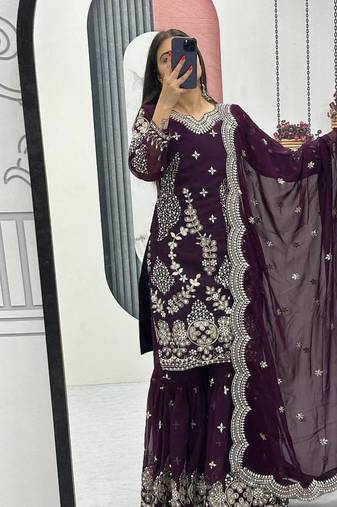 Womens new  heavy fox georgette fabric with heavy embroidery wrok kurta set