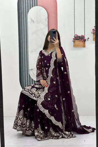 Womens new heavy fox georgette fabric with heavy embroidery wrok kurta set
