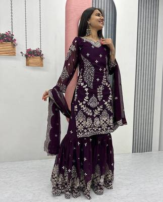 Womens new  heavy fox georgette fabric with heavy embroidery wrok kurta set 4