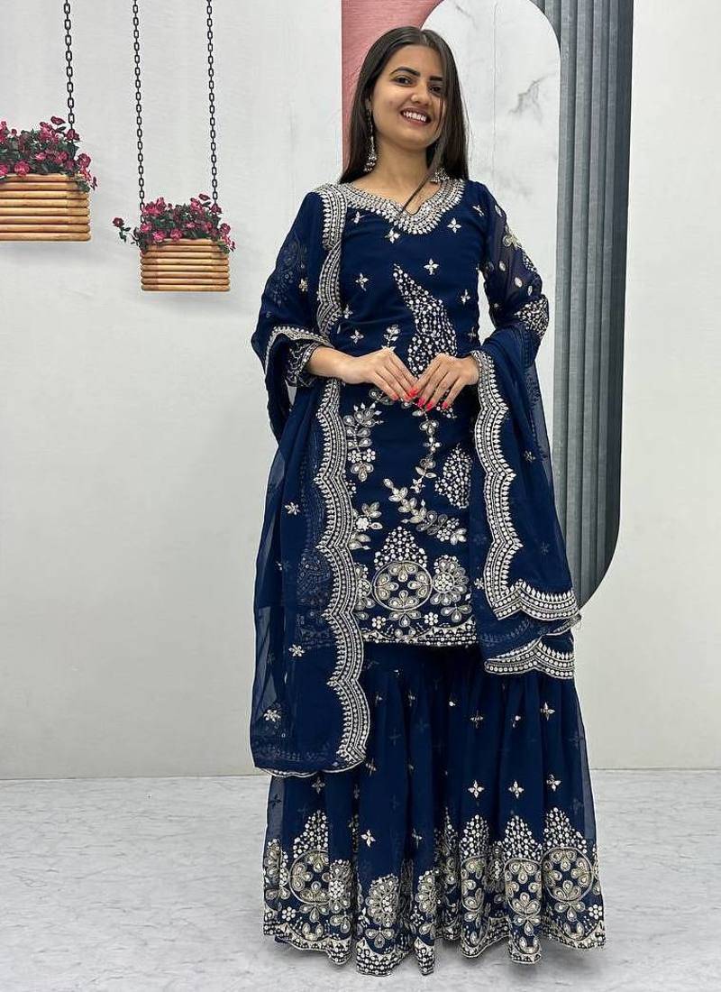 Womens new  heavy fox georgette fabric with heavy embroidery wrok kurta set