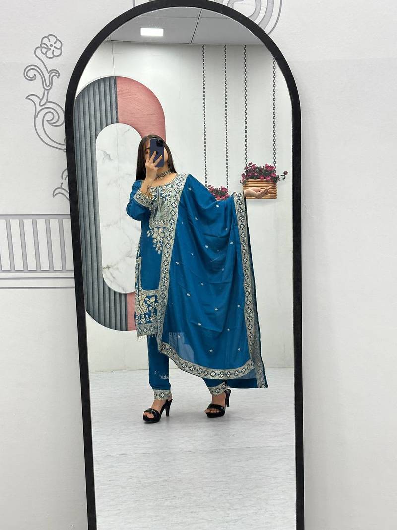 Womens new  wedding wear heavy embroidery thread work kurta set