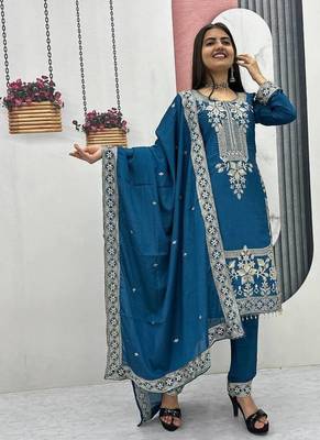 Womens wedding wear heavy embroidery thread work kurta set 2