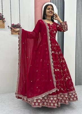 Womens heavy fox georgette fabric with heavy embroidery wrok kurta set 3