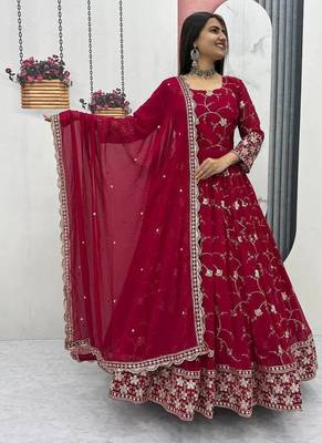 Womens heavy fox georgette fabric with heavy embroidery wrok kurta set 4