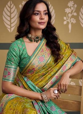 Olive patola silk blend party wear saree 4