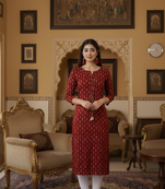 Ftdiva women stylish paisley printed straight kurta in maroon