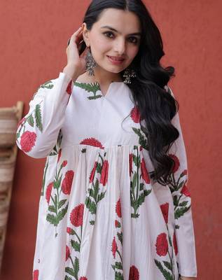 Pink Floral Printed Cotton Casual Wear Kurti With Pant 5