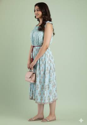Ftdiva sleeveless anarkali kurta in light green 4