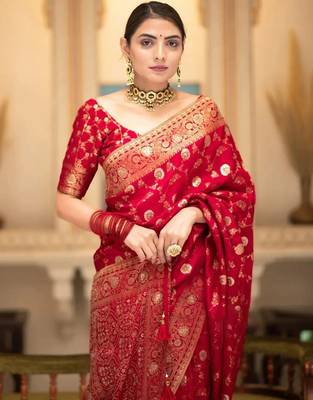 Bridal red zari woven silk saree rich banarasi style traditional wedding wear with blouse 3