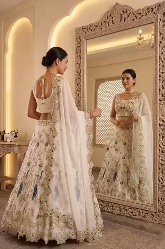 WHITE GEORGETTE  EMBROIDERY SEMI STICHED  LEHENGA WHIT BLOUSE