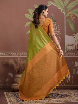 Tussar silk blend green weaving traditional saree 3