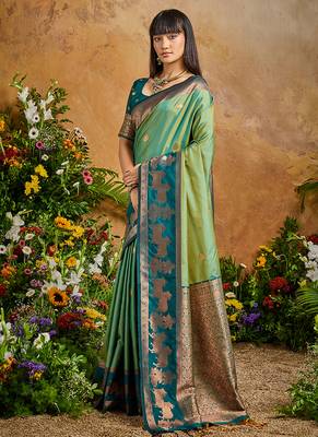 Light green handloom weaving silk blend saree 2