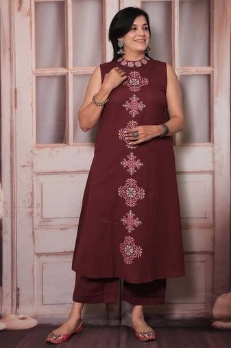 Maroon Sleeveless Cotton Kurti Set with Embroidery