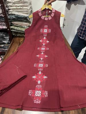 maroon embroidery cotton sleeveless kurti set 5