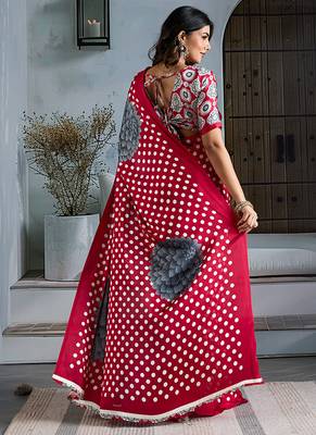 Crimson red satin printed saree 3