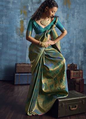 Handloom silk blend green weaving saree 2