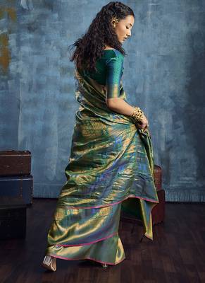 Handloom silk blend green weaving saree 3