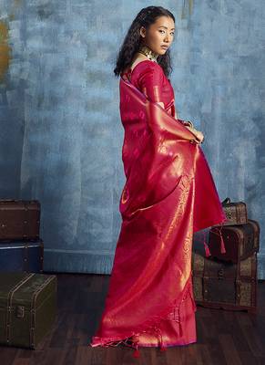 Handloom silk blend red weaving saree 2