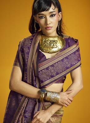 Brown handloom silk blend saree with weaving work 2