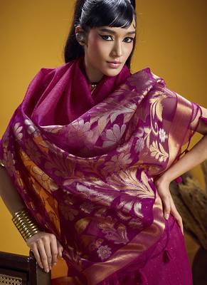 Handloom silk blend weaving rani pink saree 4