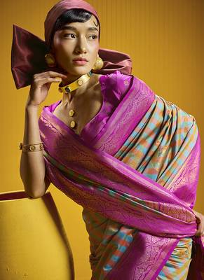 Handloom silk blend weaving saree in multi colour 4