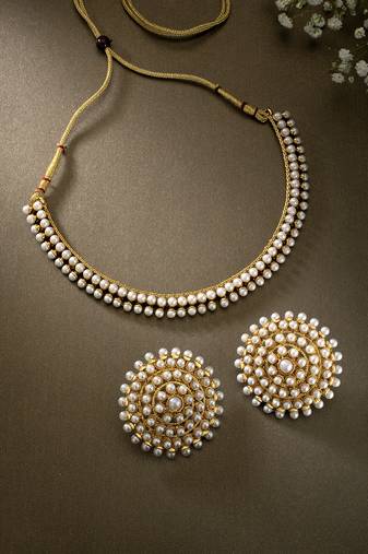 Aheli white choker necklace & big round stud earrings jewellery set